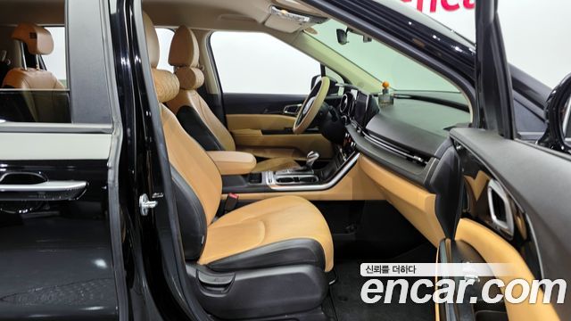 Kia Canival 2021 — photo 10