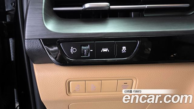 Kia Canival 2021 — photo 16