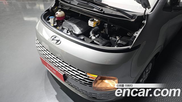 Hyundai Staria 2024 — photo 6