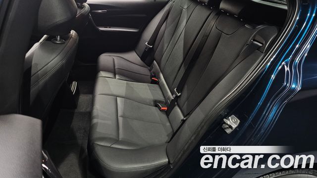 BMW 1-Series 2015 — photo 12