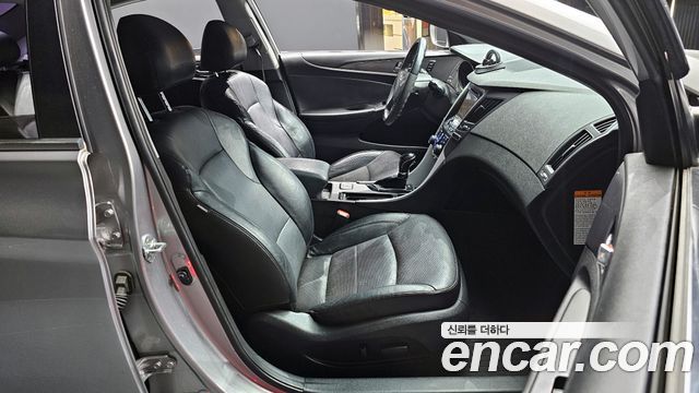 Hyundai Sonata 2012 — photo 10
