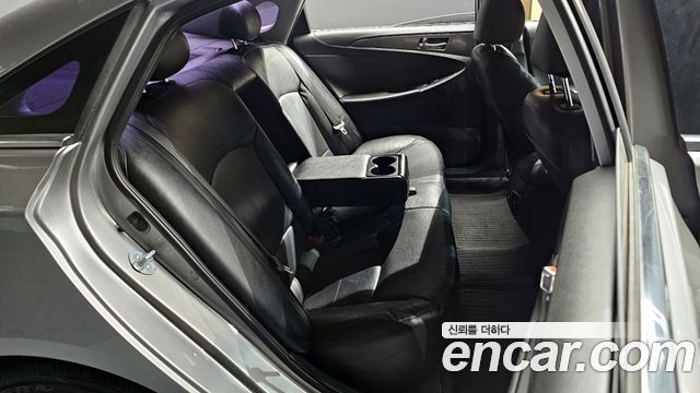 Hyundai Sonata 2012 — photo 12