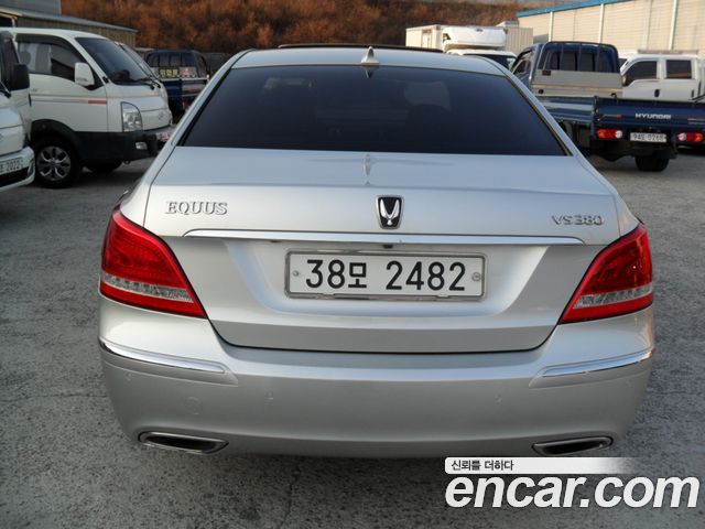 Hyundai Equus 2010 — photo 4