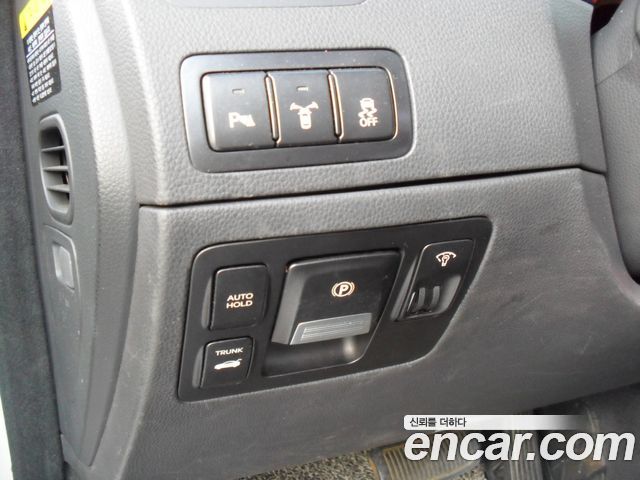 Hyundai Equus 2010 — photo 15
