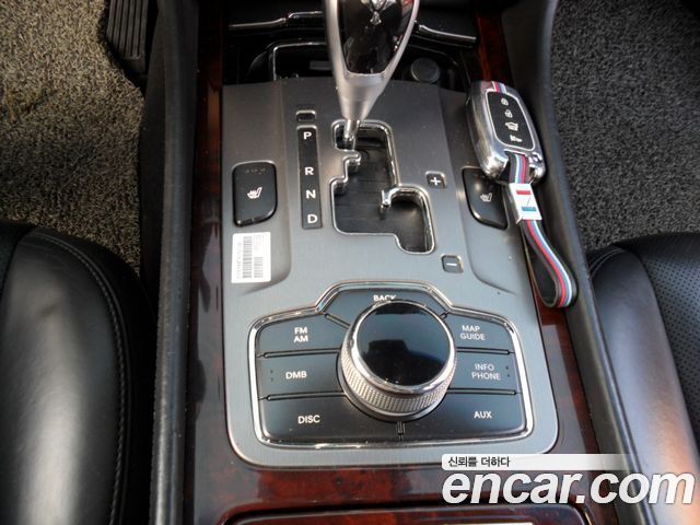 Hyundai Equus 2010 — photo 17