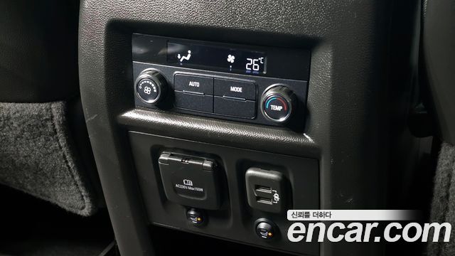 Chevrolet Korea Traverse 2020 — photo 19