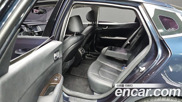 Kia K5 2016 — photo 19