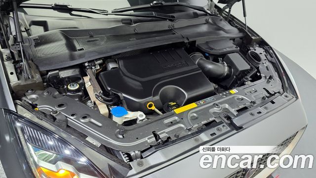 Jaguar E-PACE 2018 — photo 6