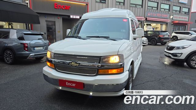 Chevrolet Express Van 2010 — photo 3