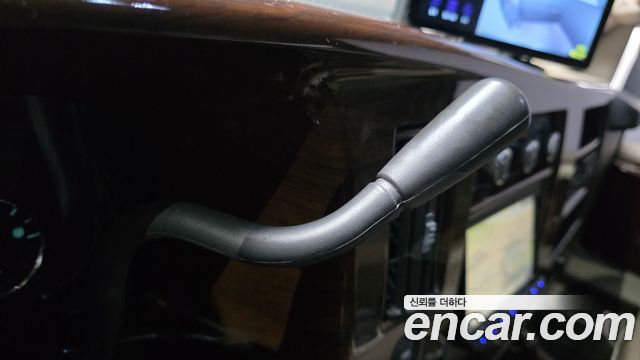 Chevrolet Express Van 2010 — photo 9