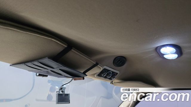 Chevrolet Express Van 2010 — photo 17