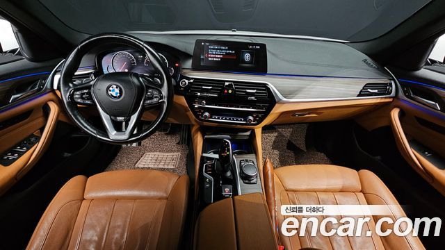 BMW 5-Series 2017 — photo 7