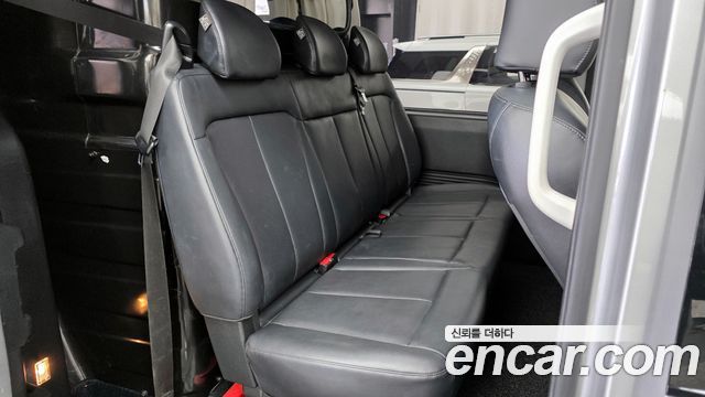 Hyundai Staria 2023 — photo 12