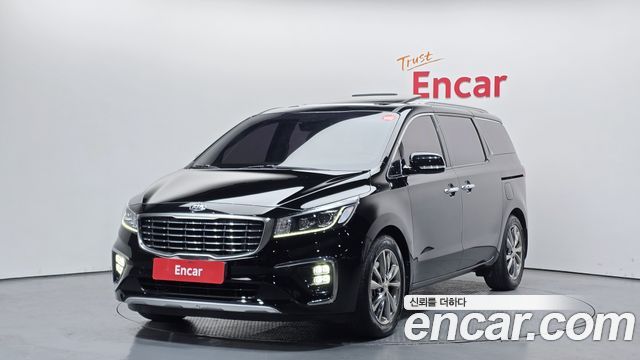 Kia Canival 2019 — photo 1