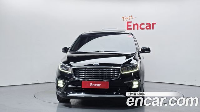 Kia Canival 2019 — photo 3