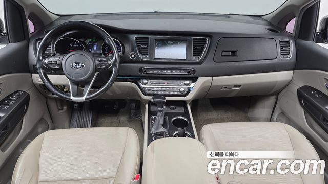 Kia Canival 2019 — photo 7