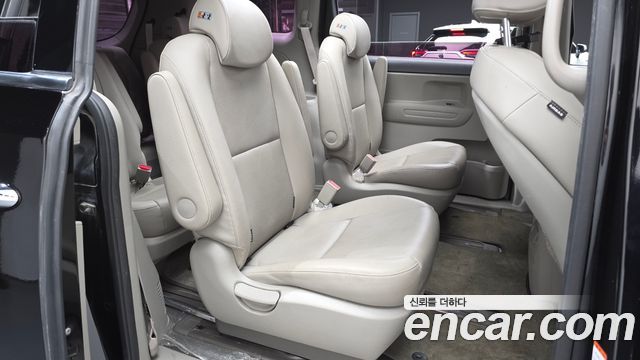 Kia Canival 2019 — photo 12