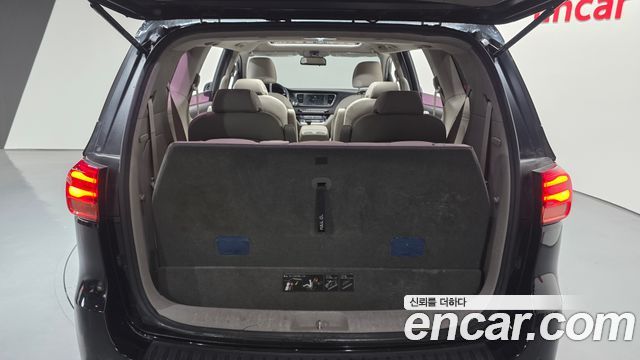 Kia Canival 2019 — photo 20