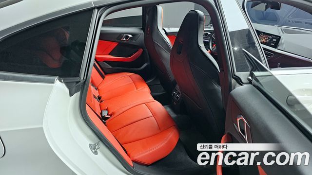 BMW 2-Series 2023 — photo 12