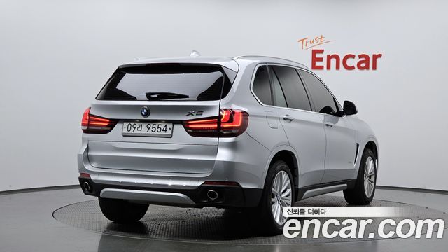 BMW X5 2017 — photo 2