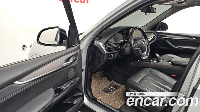 BMW X5 2017 — photo 10