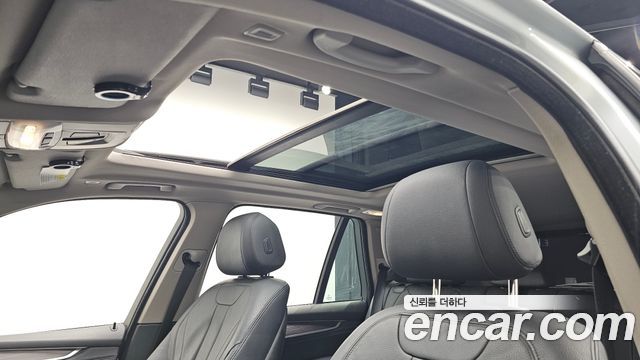 BMW X5 2017 — photo 20