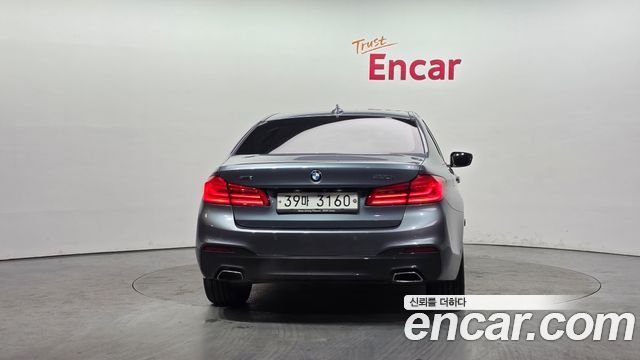 BMW 5-Series 2018 — photo 4