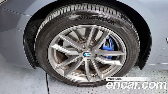 BMW 5-Series 2018 — photo 5