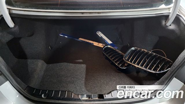 BMW 5-Series 2014 — photo 20