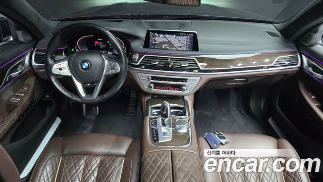 BMW 7-Series 2021 — photo 7