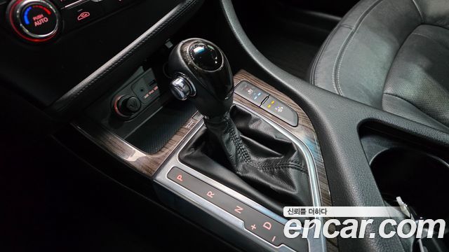 Kia K5 2013 — photo 9