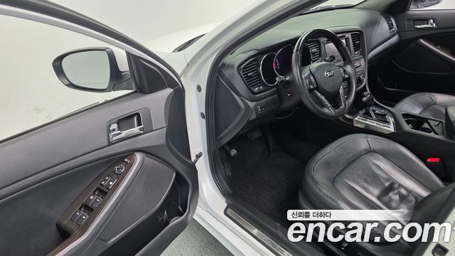 Kia K5 2013 — photo 12