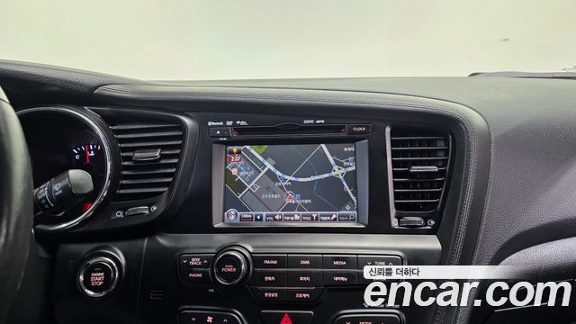 Kia K5 2013 — photo 17