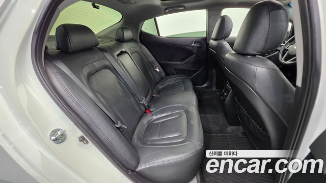 Kia K5 2013 — photo 20