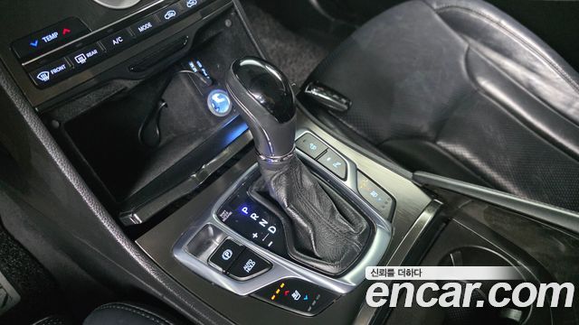 Hyundai Grandeur 2016 — photo 9
