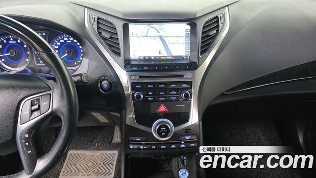 Hyundai Grandeur 2016 — photo 15