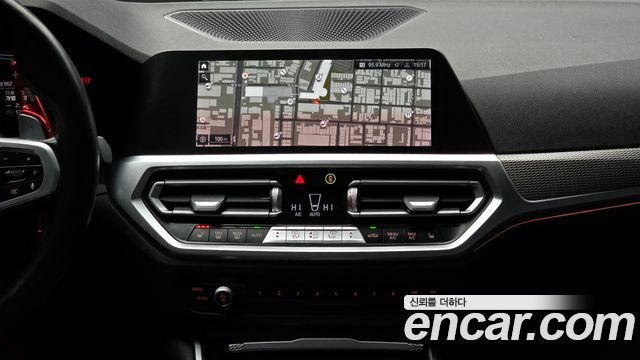 BMW 3-Series 2021 — photo 14
