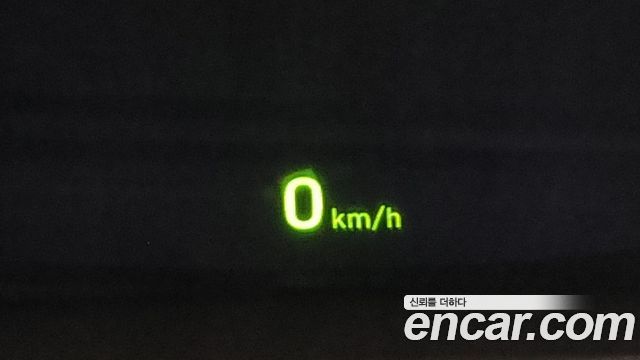Genesis G80 2018 — photo 18