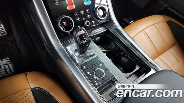 Land Rover Range Rover Sport 2019 — photo 9
