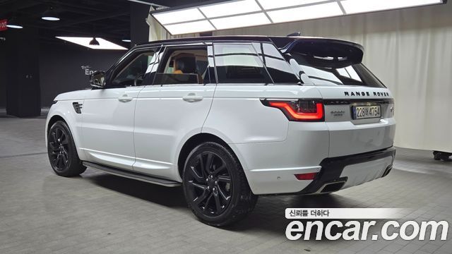 Land Rover Range Rover Sport 2019 — photo 18