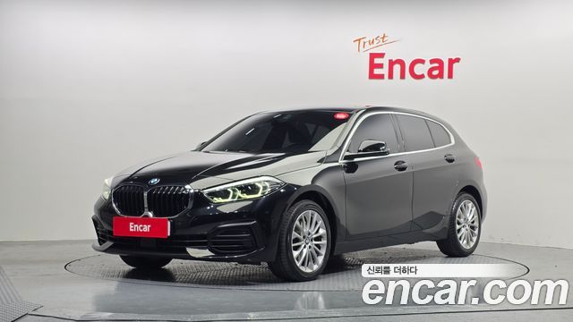 BMW 1-Series 2021 — photo 1