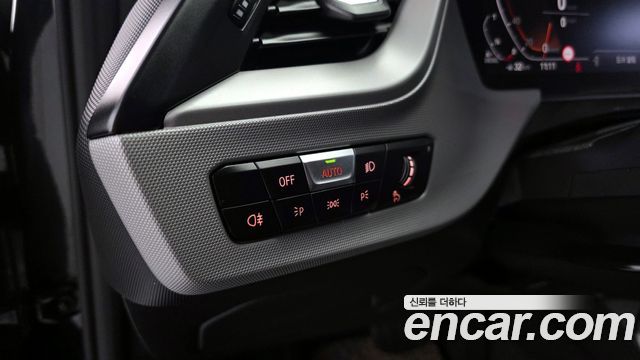 BMW 1-Series 2021 — photo 19