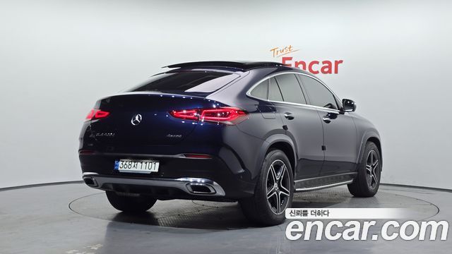 Mercedes-Benz GLE-Class 2021 — photo 2