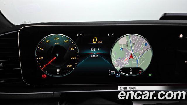 Mercedes-Benz GLE-Class 2021 — photo 8
