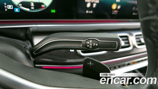 Mercedes-Benz GLE-Class 2021 — photo 9
