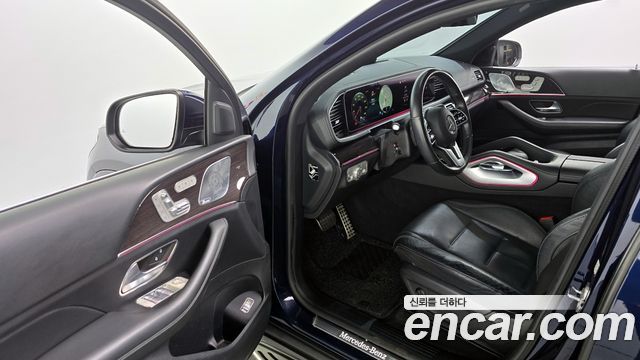 Mercedes-Benz GLE-Class 2021 — photo 10
