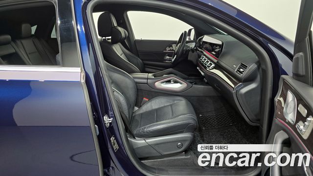 Mercedes-Benz GLE-Class 2021 — photo 11