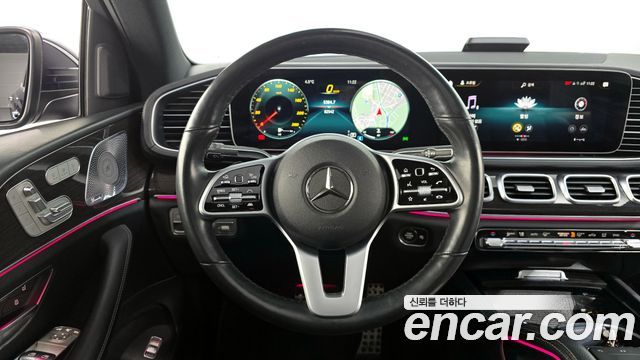 Mercedes-Benz GLE-Class 2021 — photo 13