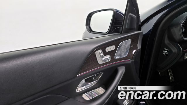Mercedes-Benz GLE-Class 2021 — photo 18