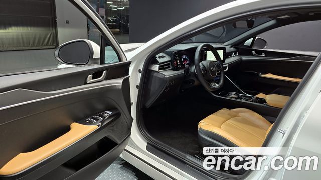 Kia K5 2021 — photo 11